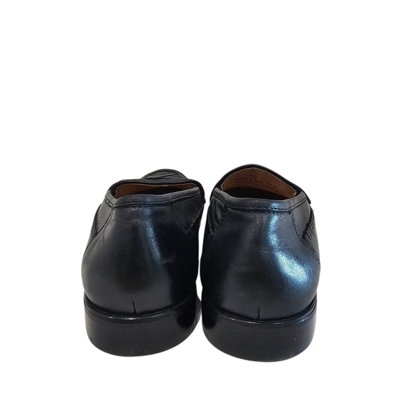 Black Leather Slip-On Loafers with Braided Vamp - Picture 5 of 9